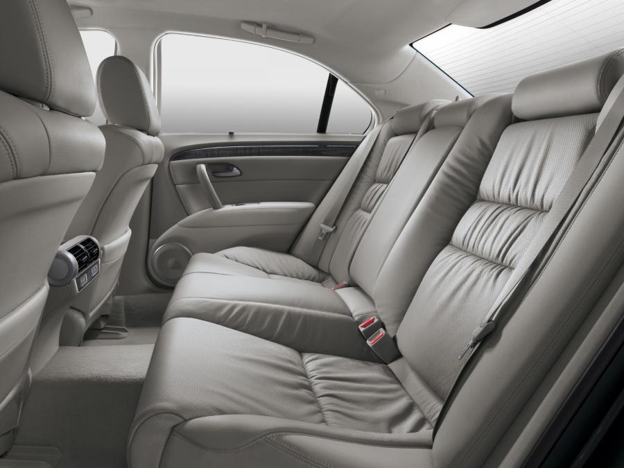  Honda Legend 2008 года  (фото 23 из 84)